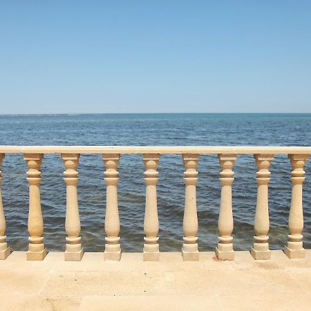 F-Marine Resort Artyom Bagian luar foto